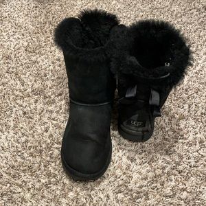 Black Ugg’s with bows